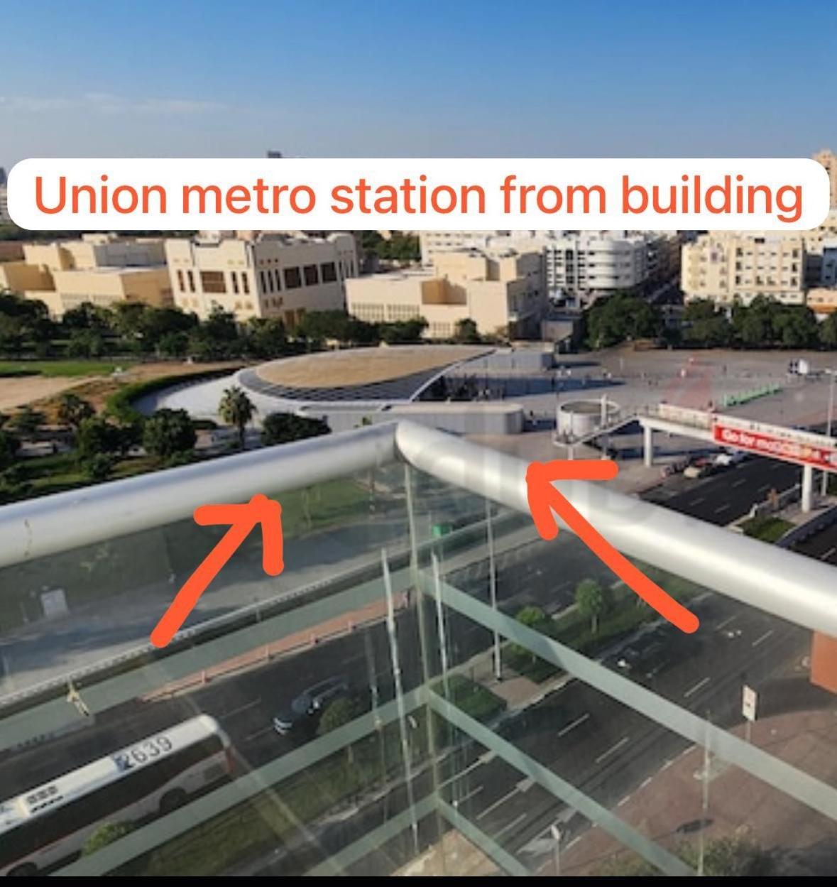 Backpackers Heaven ! 18 Beds In A 2 Bedroom Apartment In Front Of Union Metro Station Diera Dubai Exterior photo